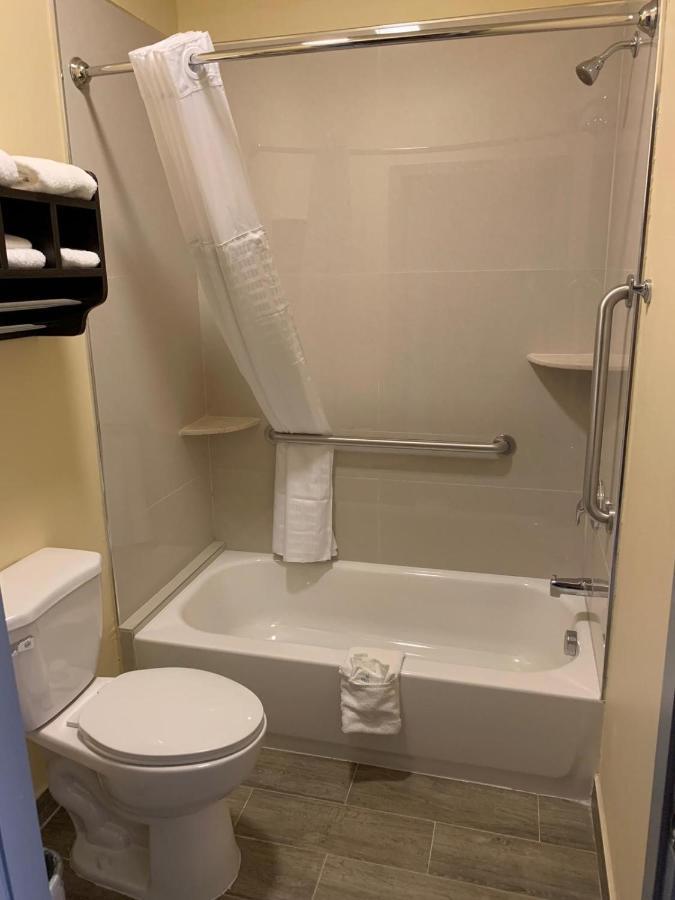 Homestay Inn & Suites Единбург Екстер'єр фото