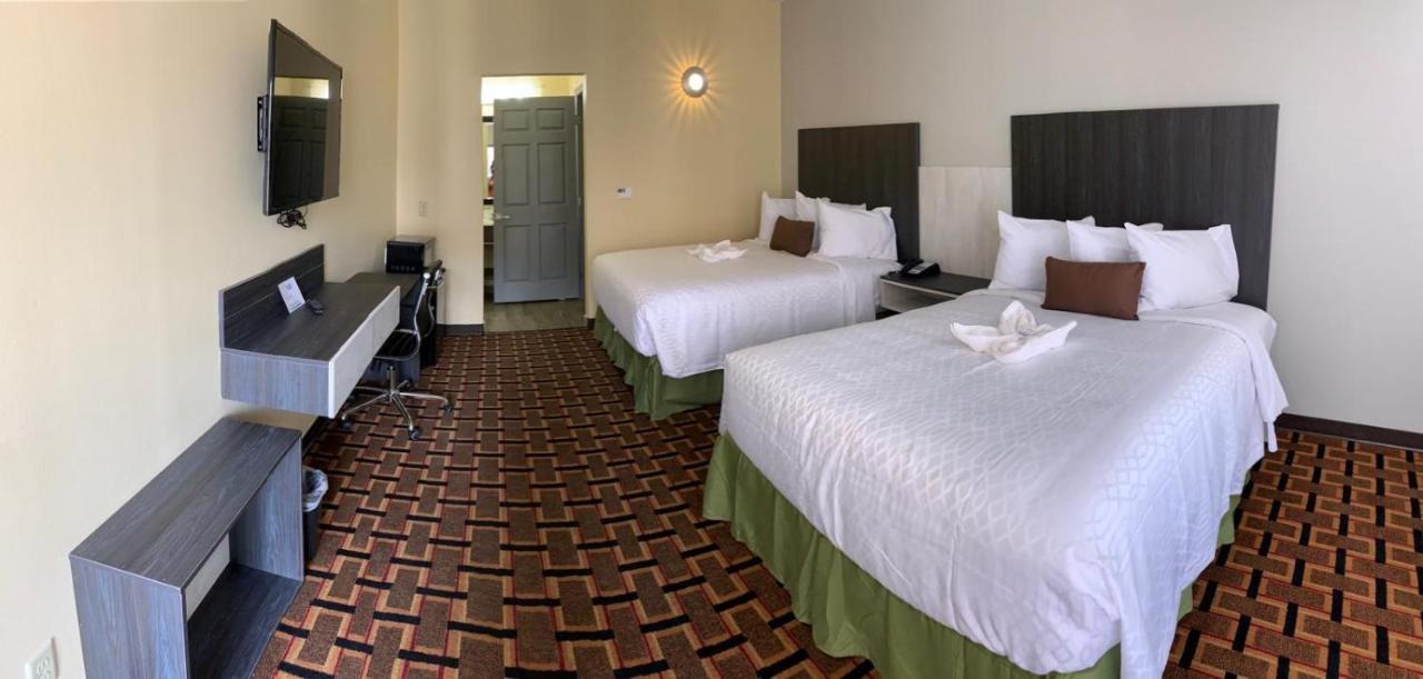 Homestay Inn & Suites Единбург Екстер'єр фото